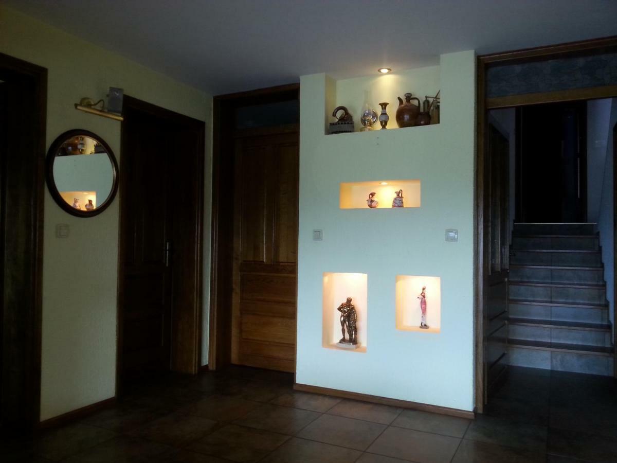 Apartment Nella Кострена Екстериор снимка
