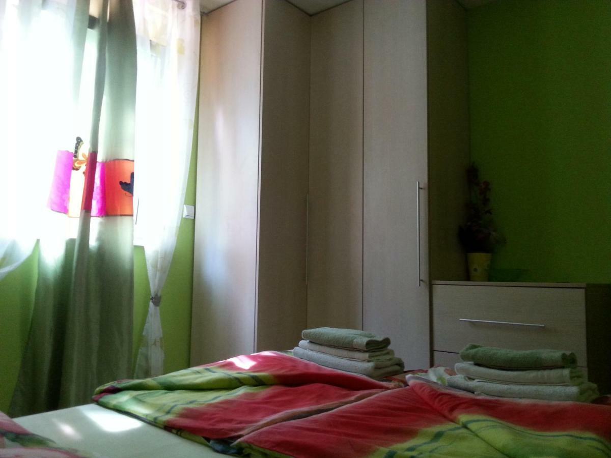 Apartment Nella Кострена Екстериор снимка